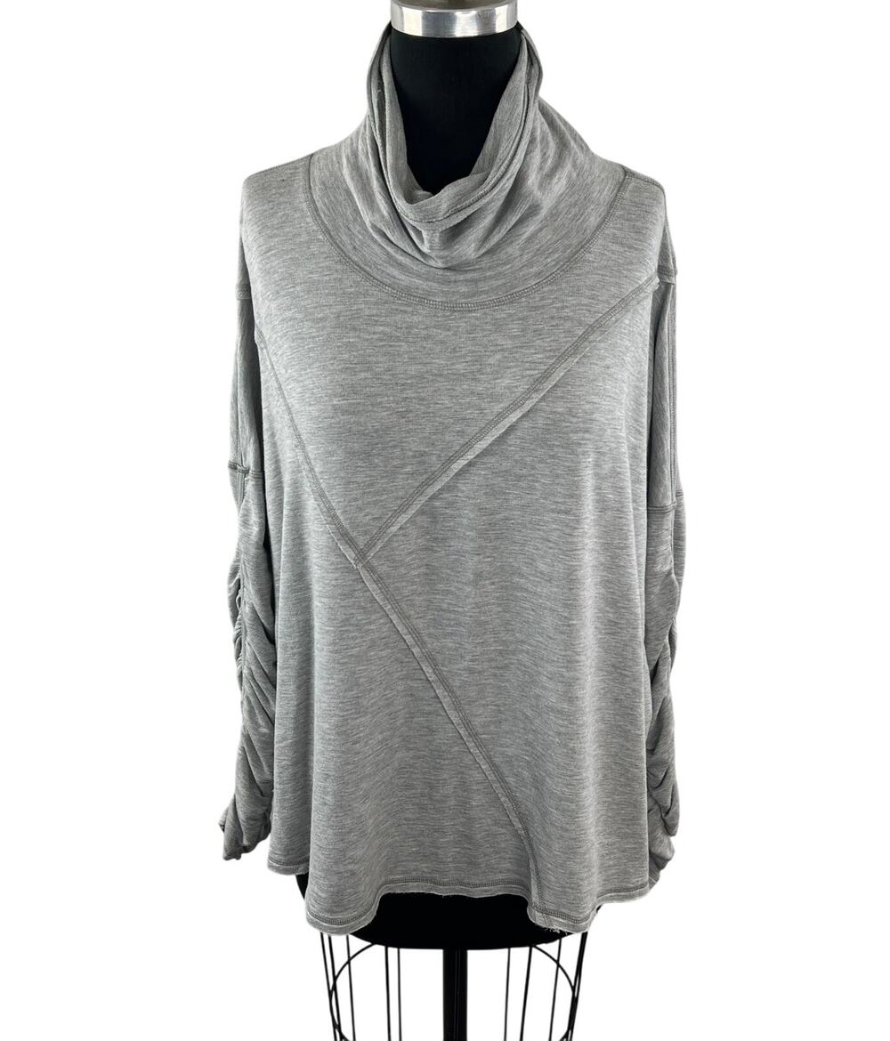FREE PEOPLE Movement Gray Sweatshirt Stretch Cowl Neck Ruched Sleeve Sz M Medium